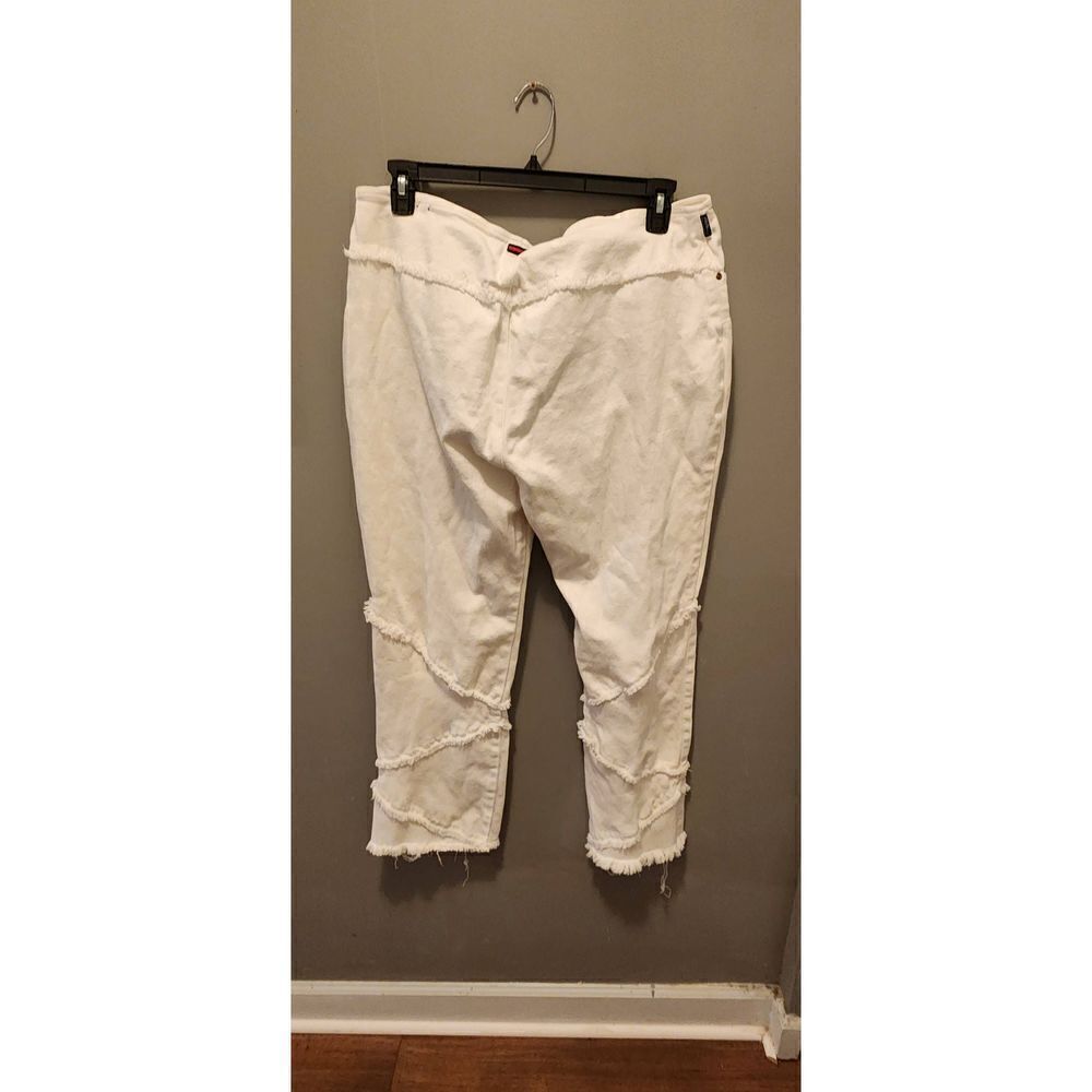 FUBU 2 PC SET - Picture 6 of 10